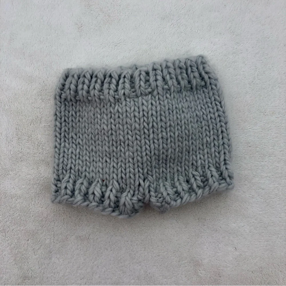 Newborn Shorts Crochet Knit Easter Bunny Tail 0-3 months